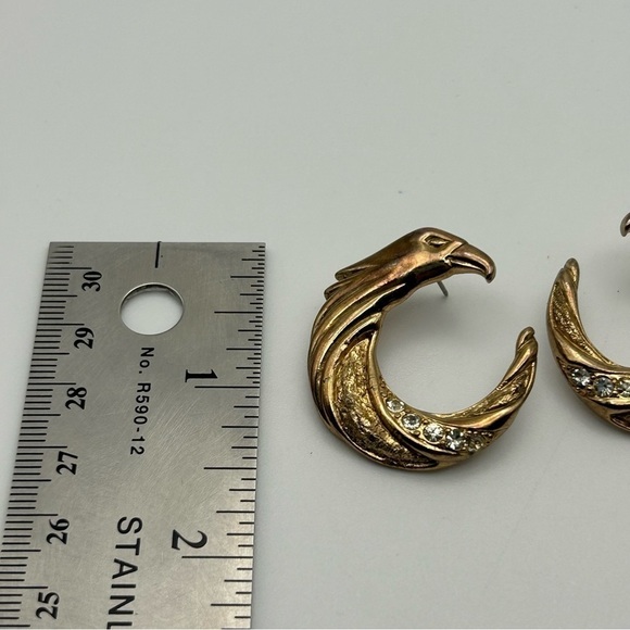 Large Statement Runway Gold Tone Hawk Head Stud Pierced Earrings Rhinestones - Picture 4 of 7